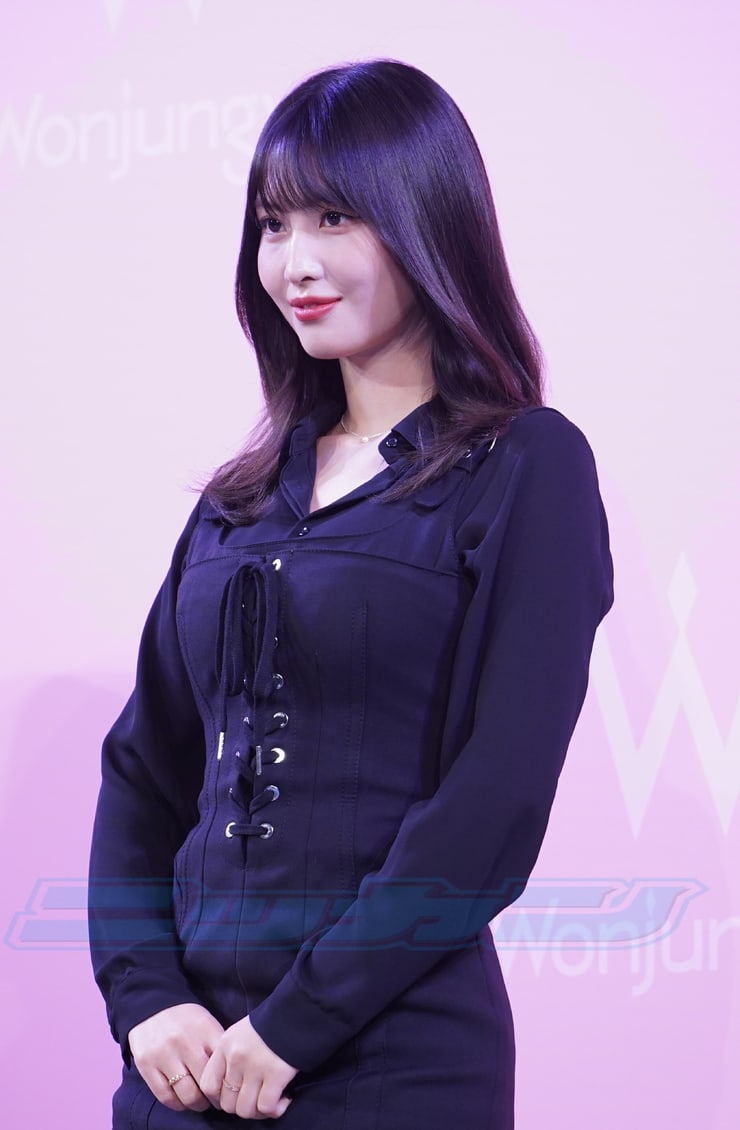 Hirai Momo