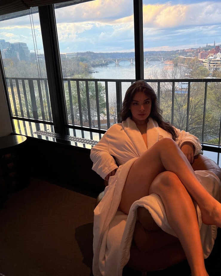 Isabella Gomez Isabella Gomez