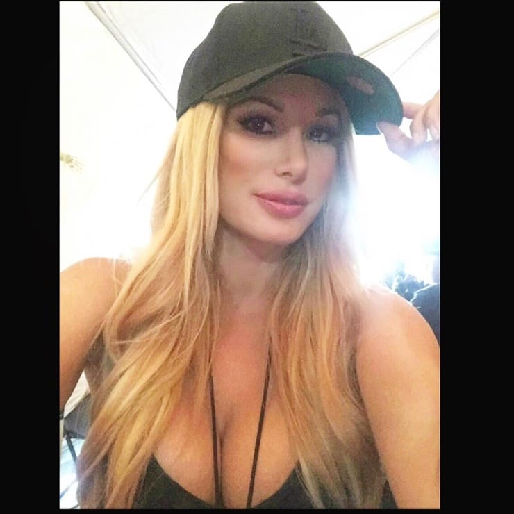 Lana Ashleigh (star)