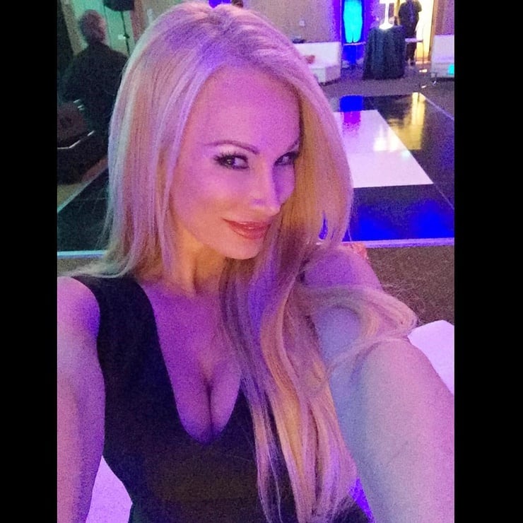 Lana Ashleigh (star)