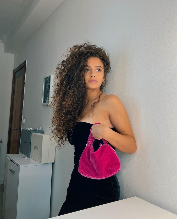 Débora Gomes