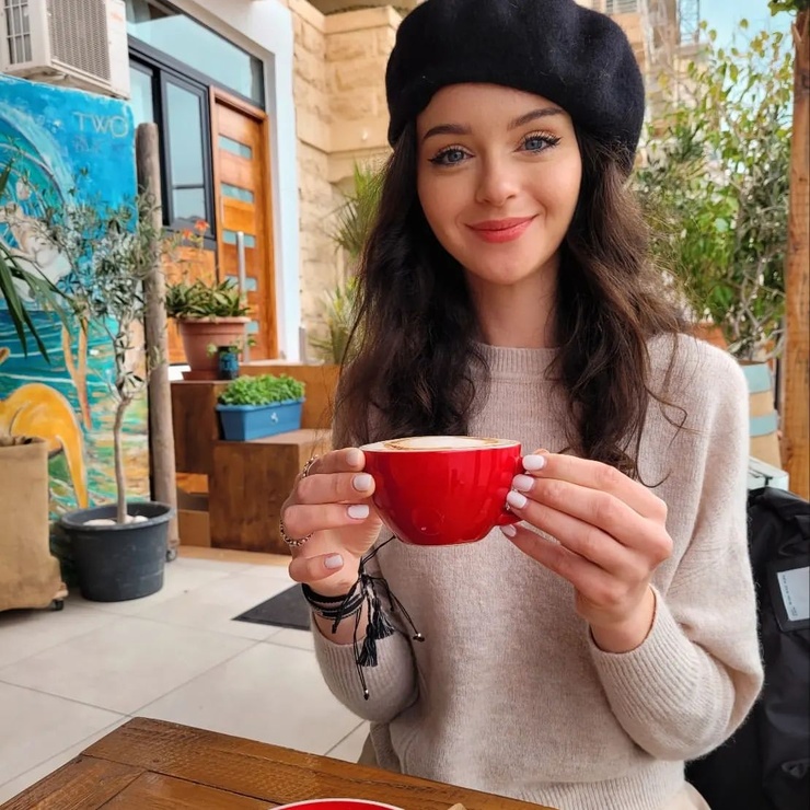 Chloe Middleton