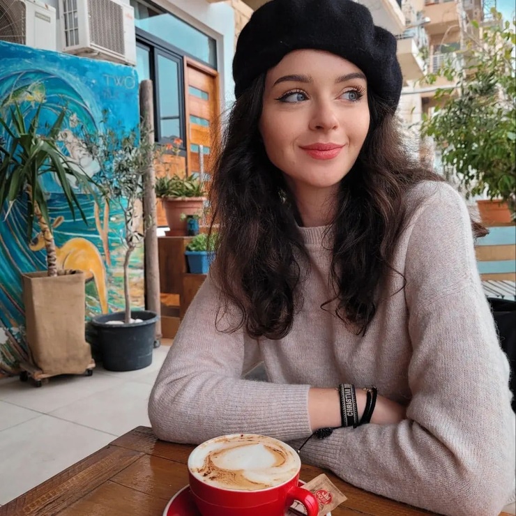 Chloe Middleton