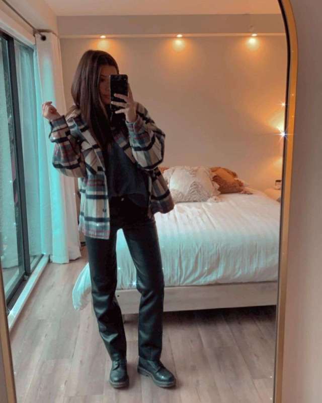 Natasha Calis