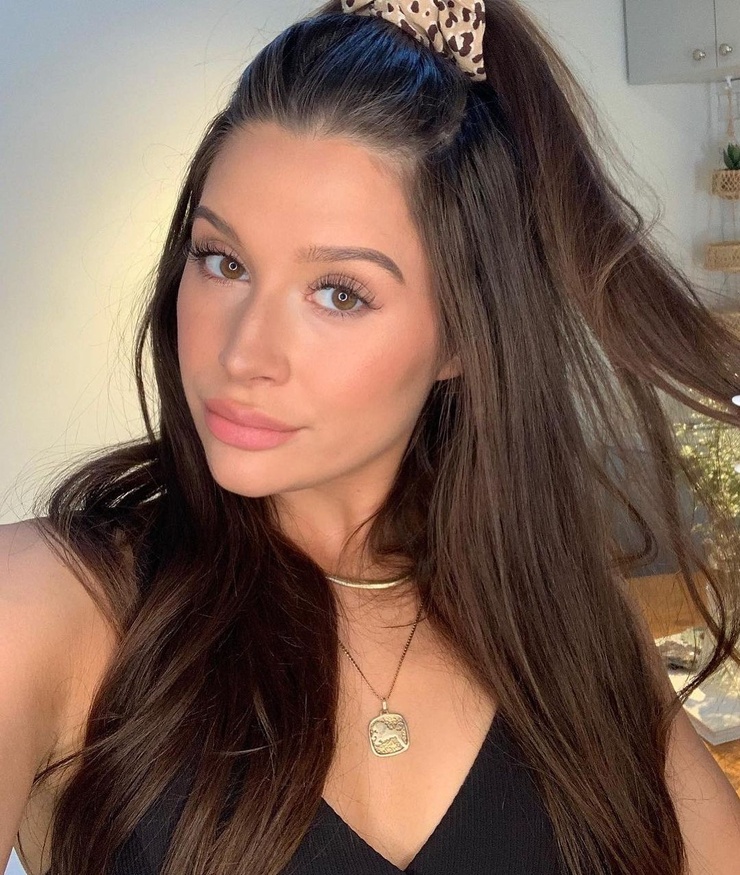 Natasha Calis