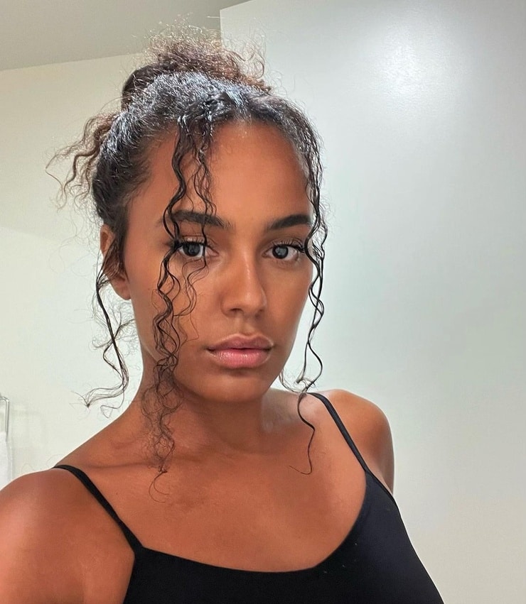 Ava Dash