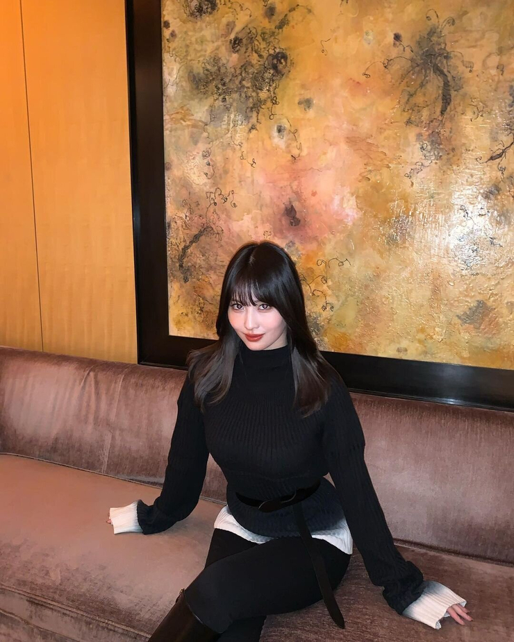 Hirai Momo