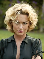 Kelly Carlson