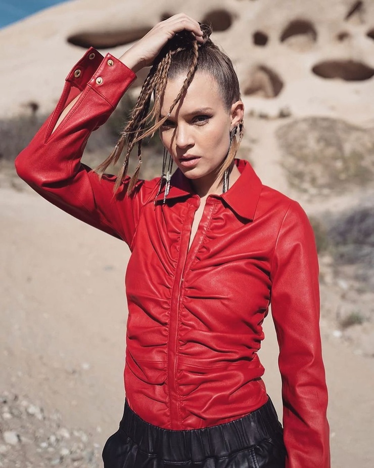 Josephine Skriver Josephine Skriver