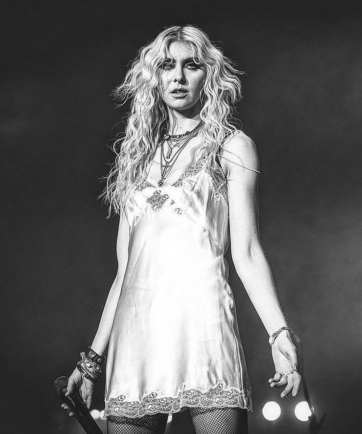 Taylor Momsen Picture