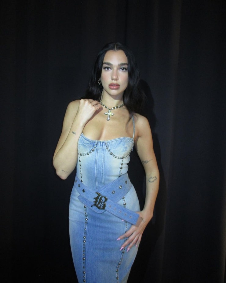 Dua Lipa