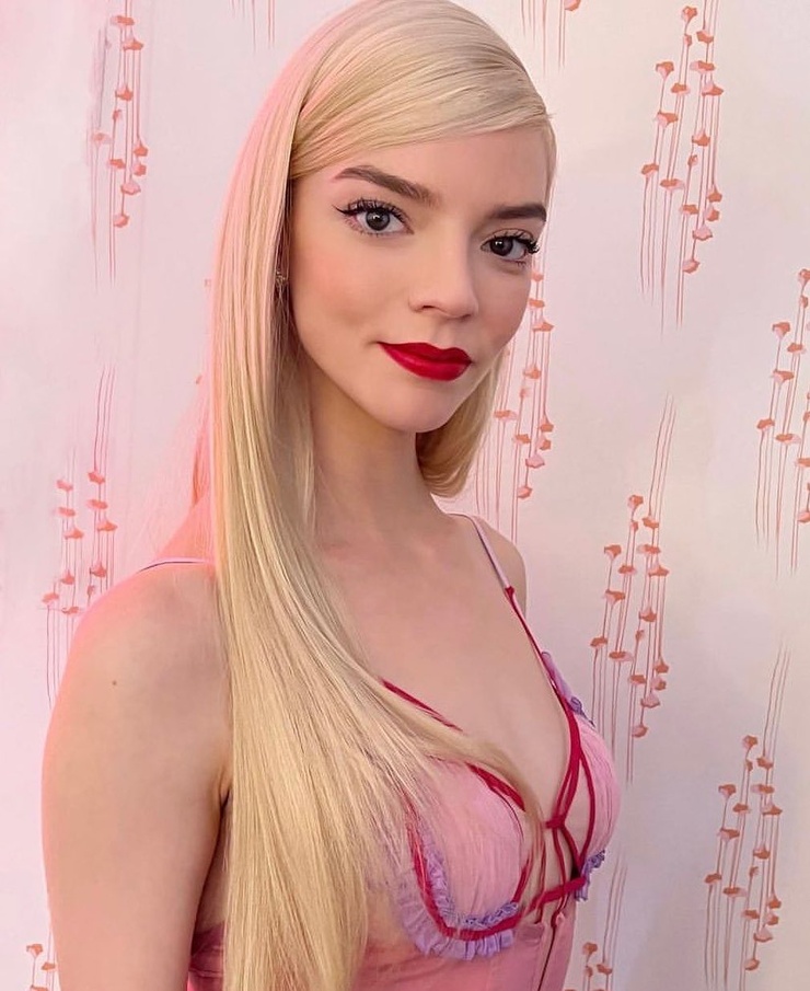 Anya Taylor-Joy Anya Taylor-Joy