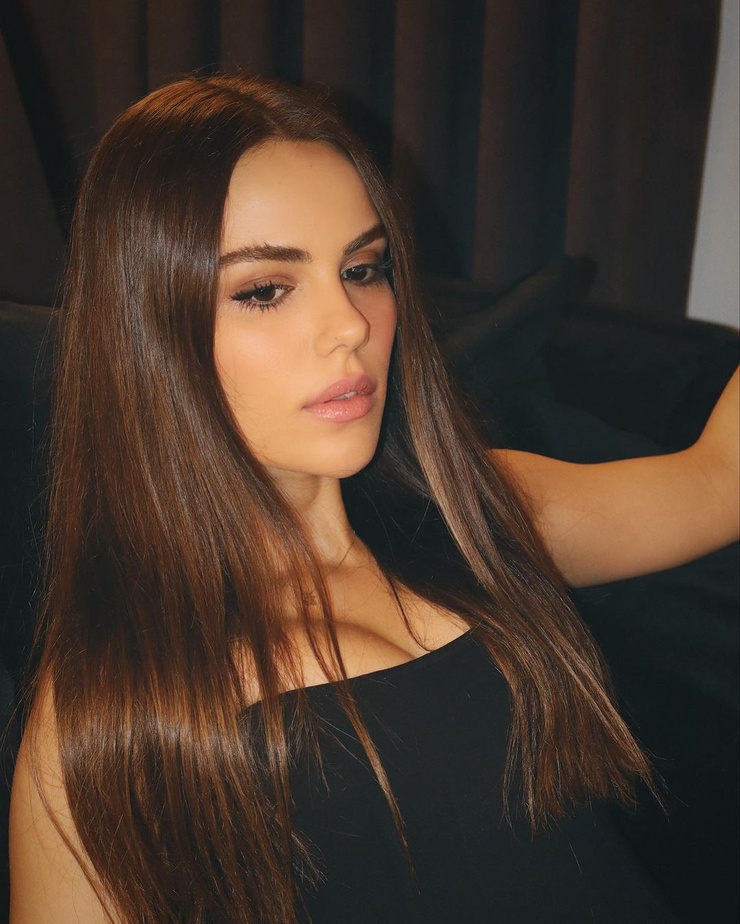 Özgü Kaya Özgü Kaya