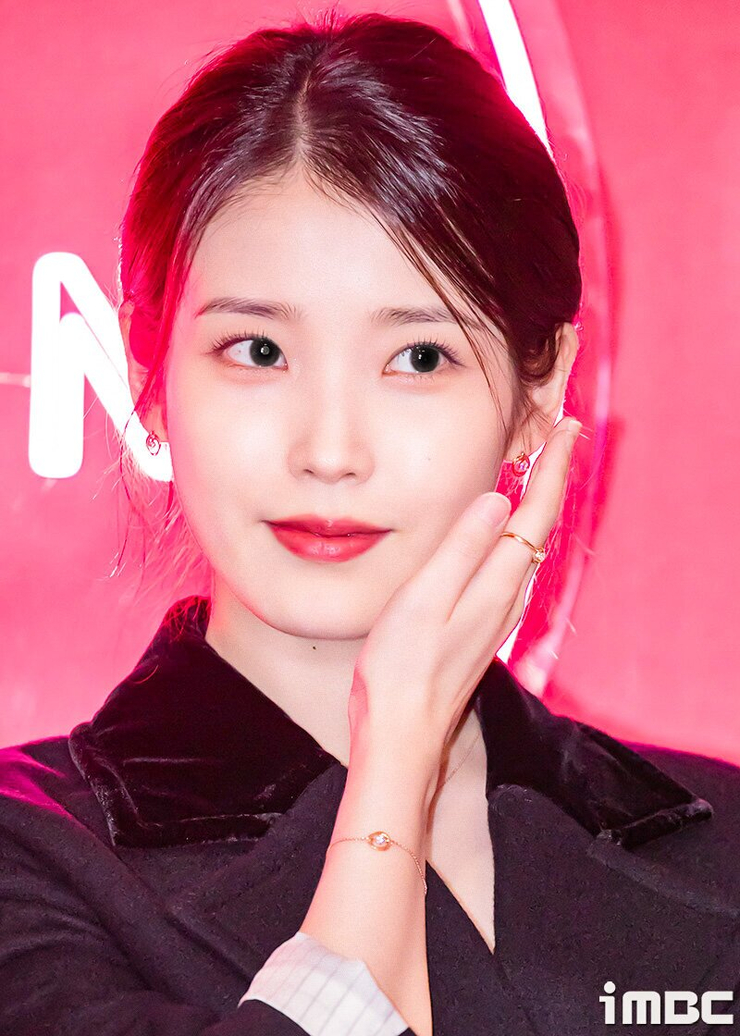 image-of-iu