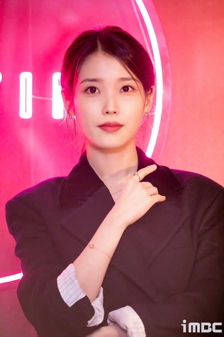 Picture of IU