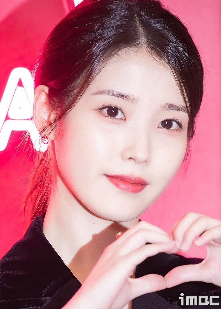 IU picture