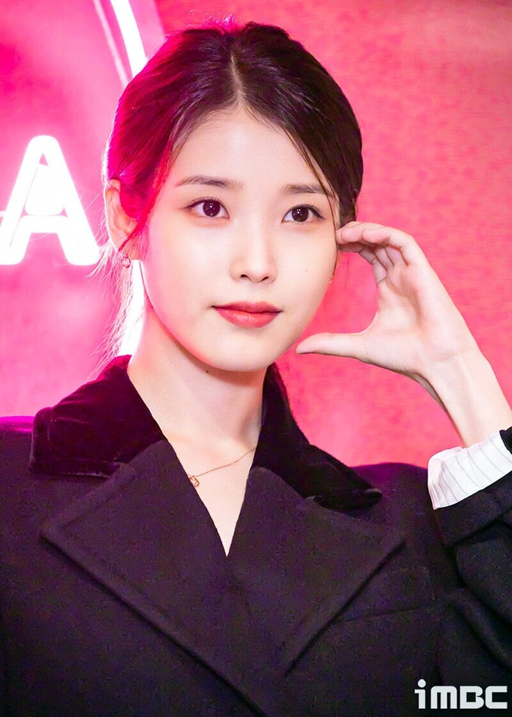 Picture of IU