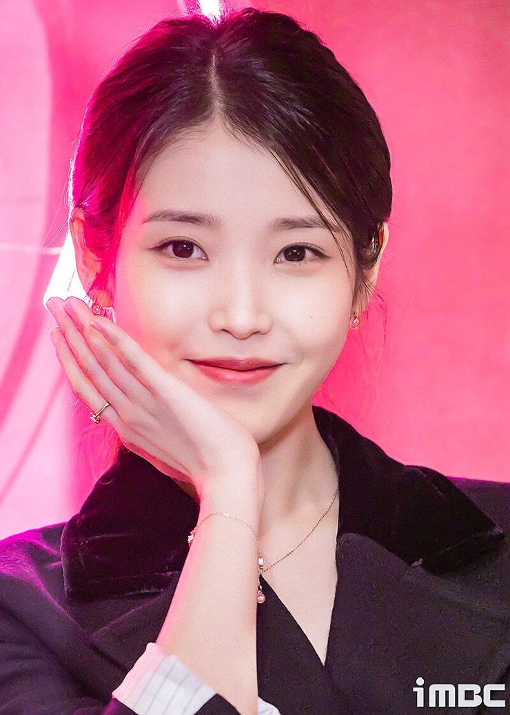 Picture of IU