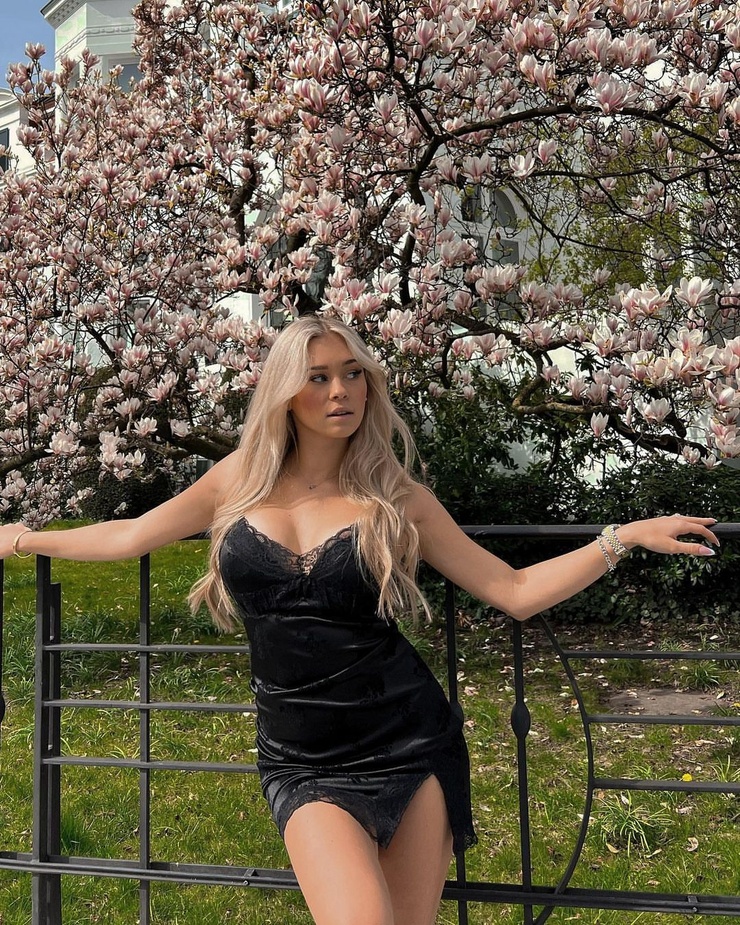 Payton Ramolla (model)