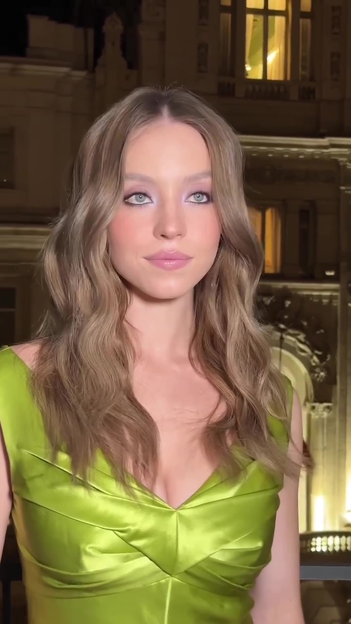 Sydney Sweeney image
