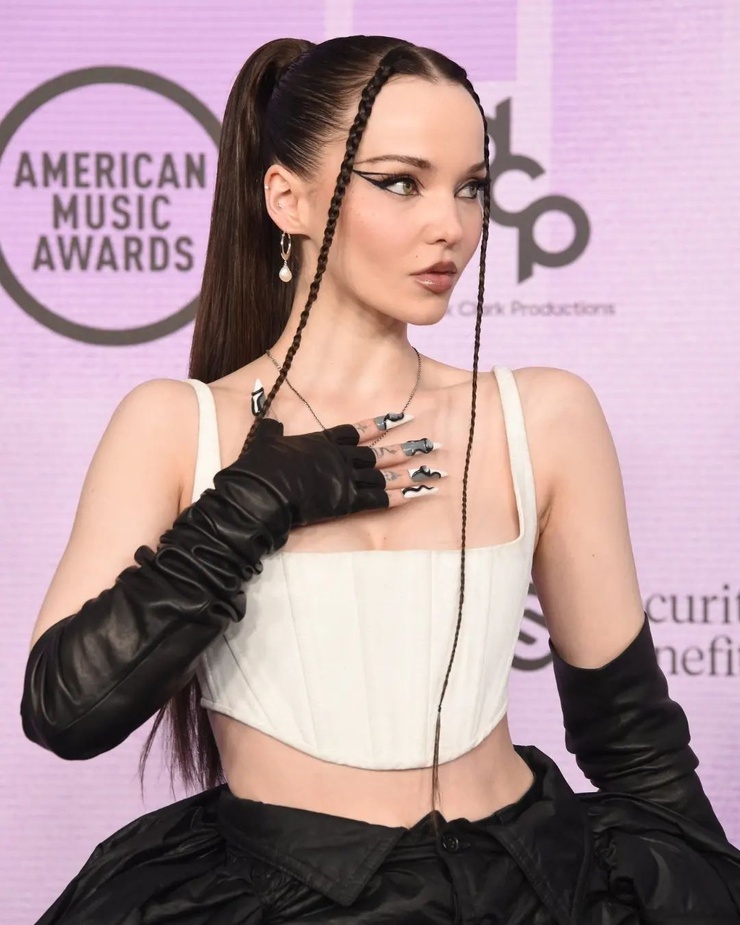 Dove Cameron