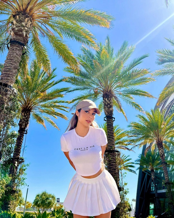 Victoria Vee