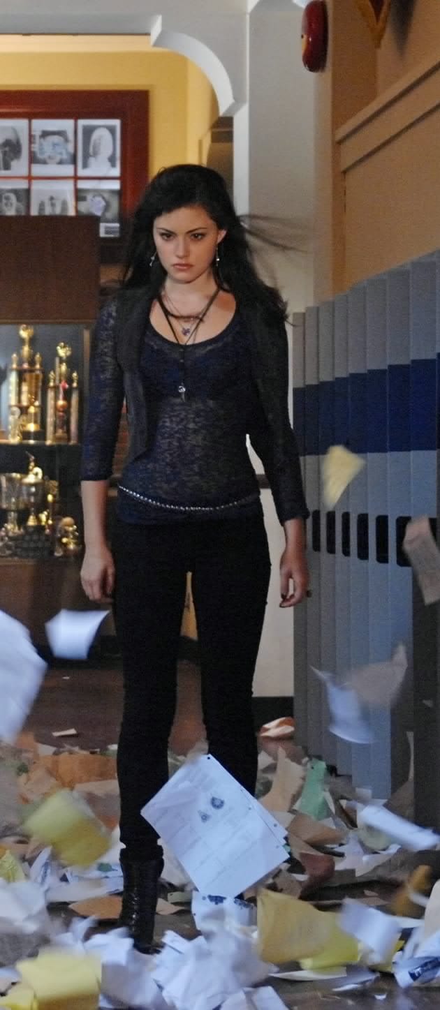 Phoebe Tonkin Phoebe Tonkin
