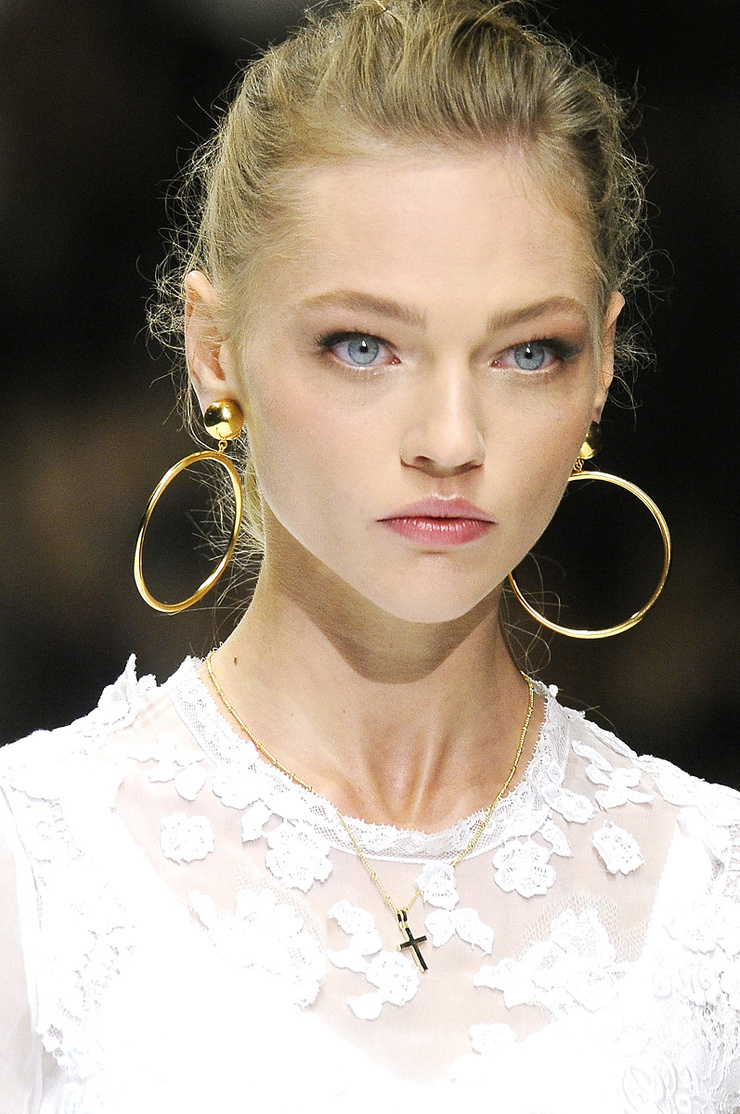 Sasha Pivovarova Sasha Pivovarova