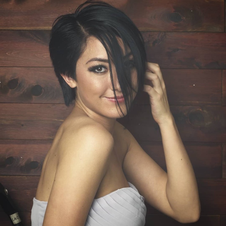Faye Viviana Faye Viviana
