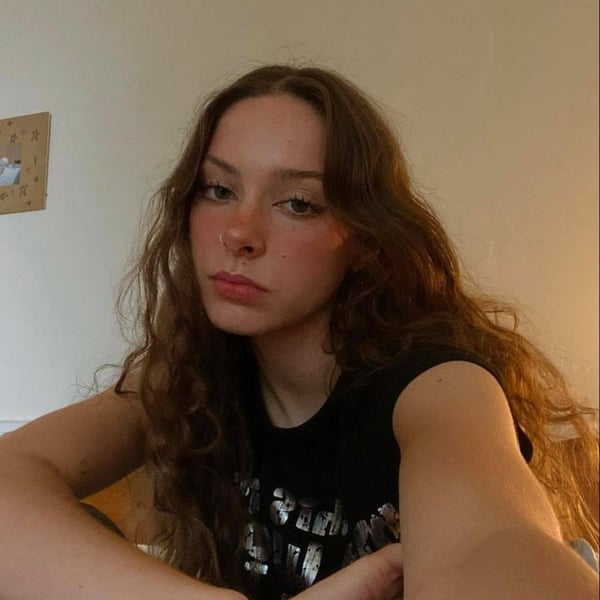 Holly Humberstone Holly Humberstone