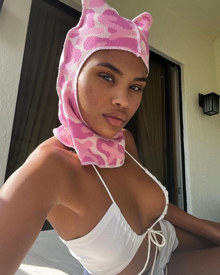 Britnee Bardot