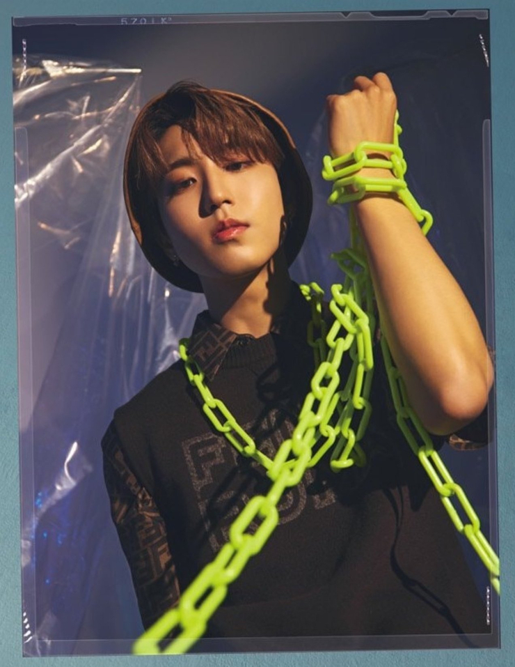 Stray Kids