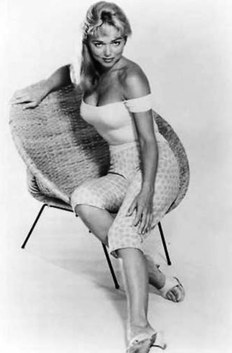 Yvette Vickers