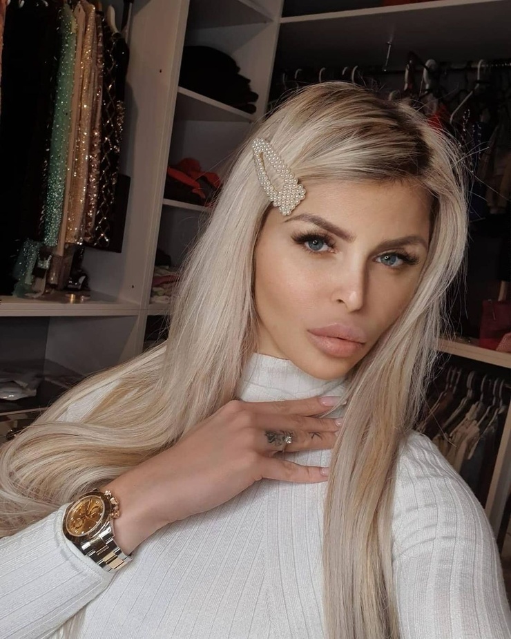 Picture of Lela Vémola