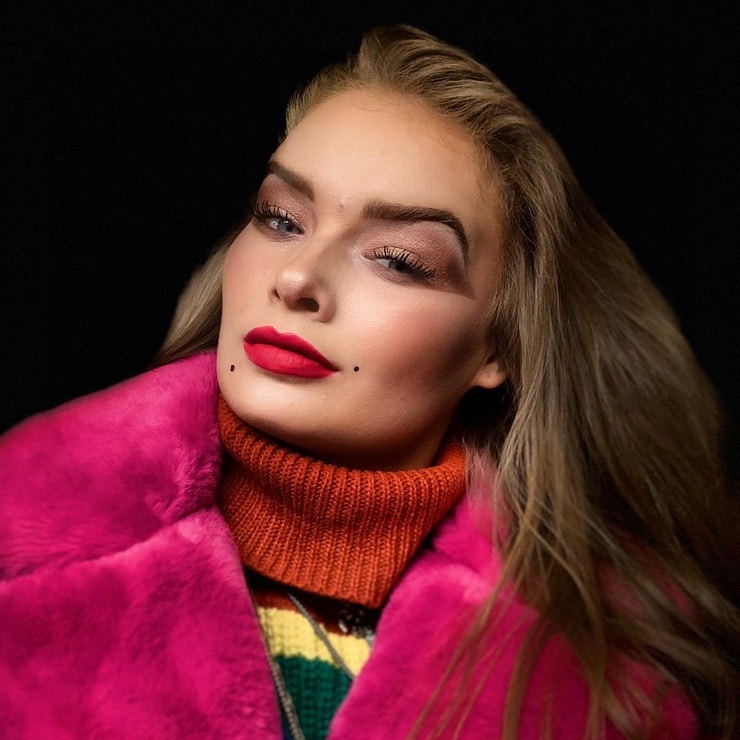 Alisa Ermolaev Alisa Ermolaev