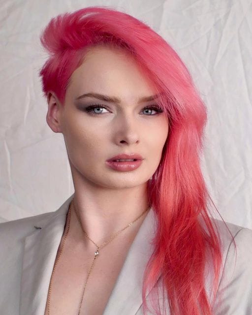 Alisa Ermolaev Alisa Ermolaev