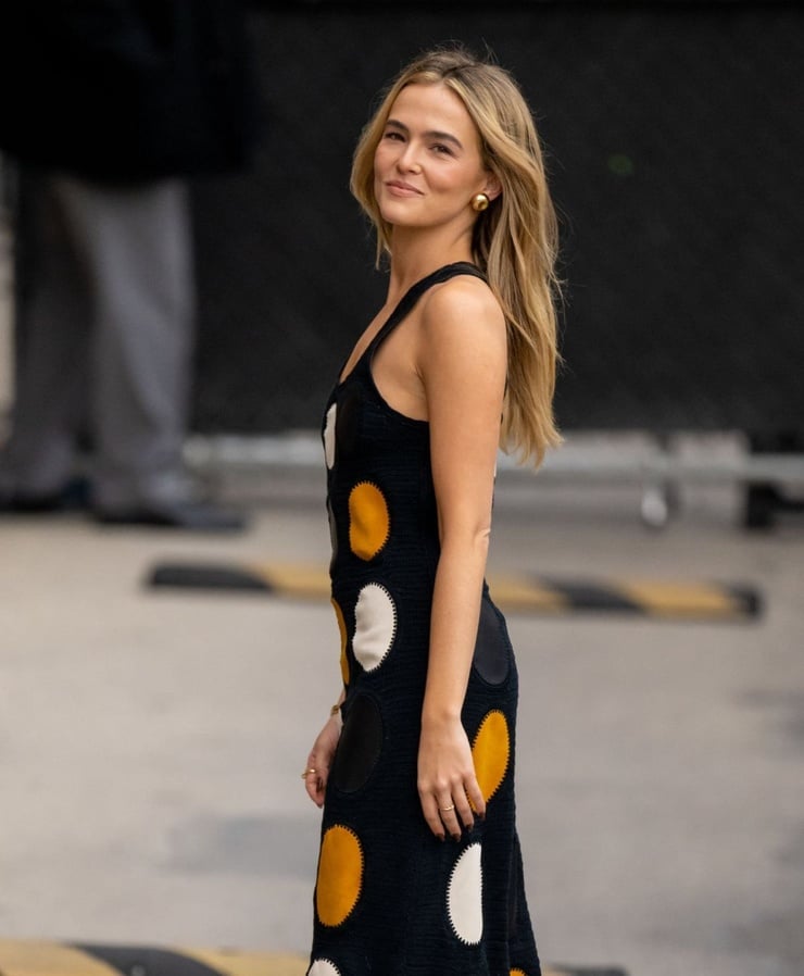 Zoey Deutch