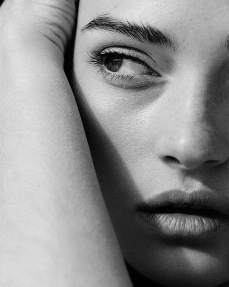 Eve Dumon