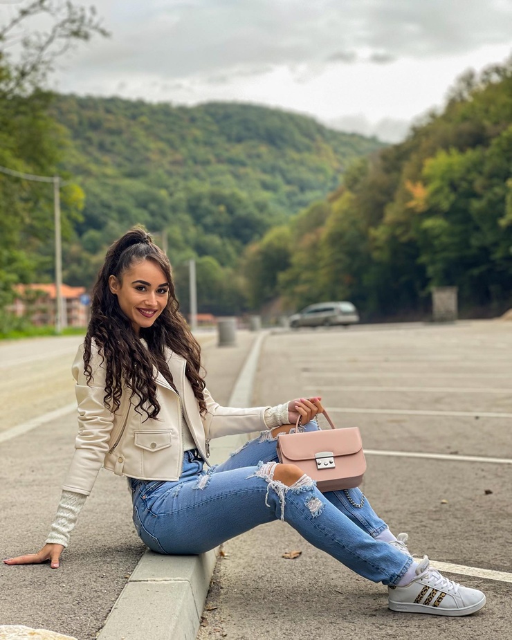 Katarina Stojicevic Katarina Stojicevic
