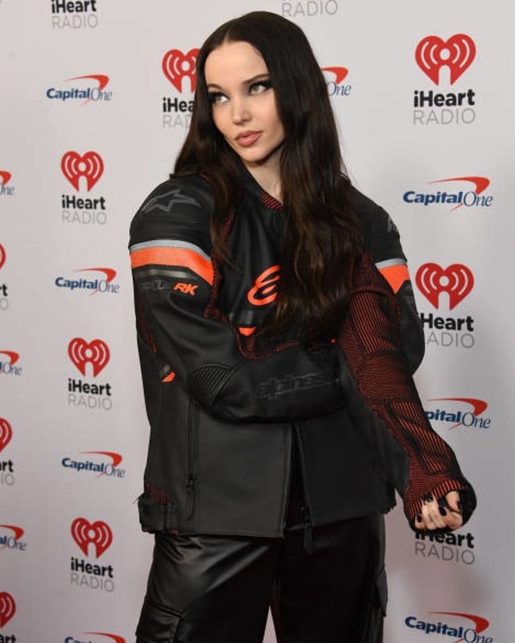 Dove Cameron