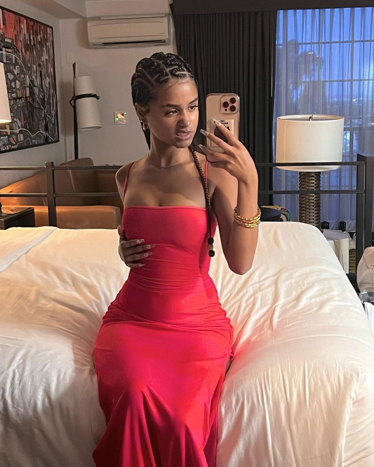 Exploring The Allure Of Tyla's Waist A Journey Into Style And Confidence