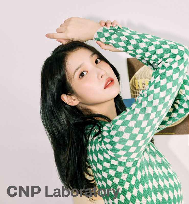IU