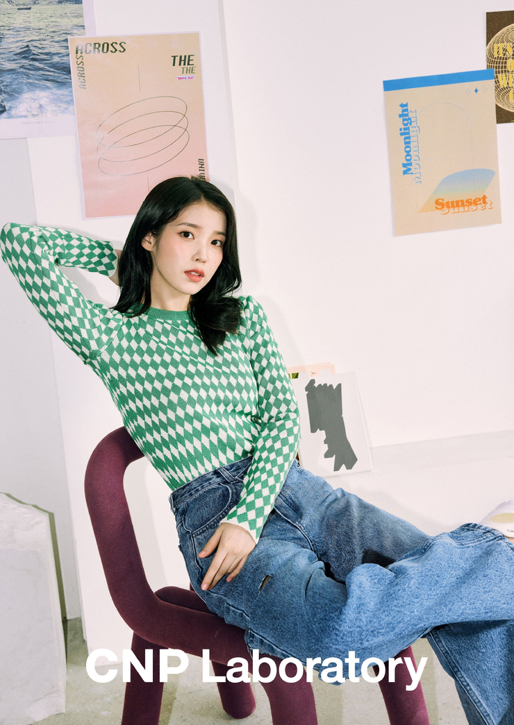 IU