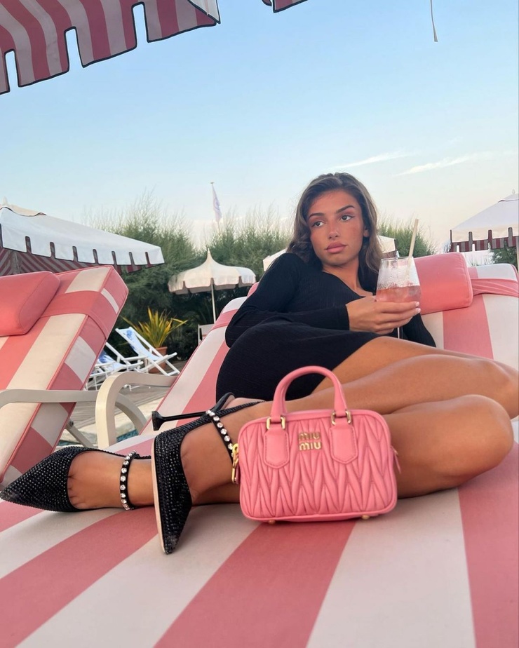 Mimi Keene Mimi Keene