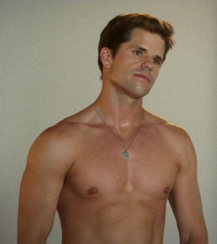Charlie Carver