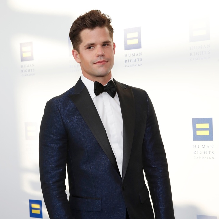 Charlie Carver