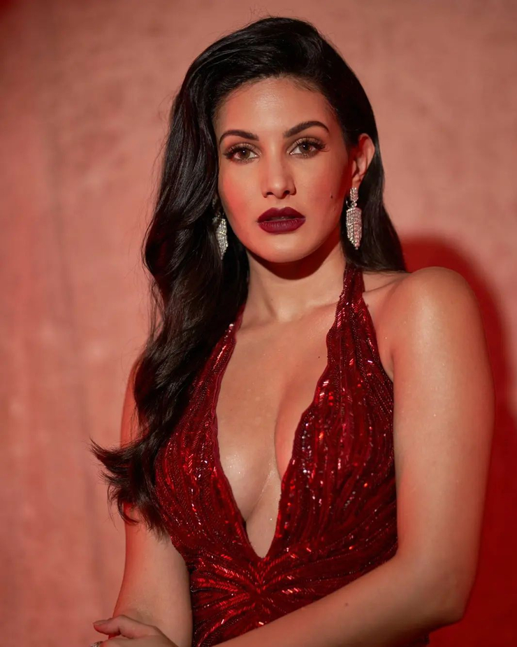 Amyra Dastur