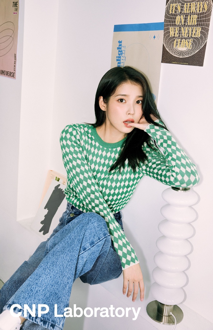 IU