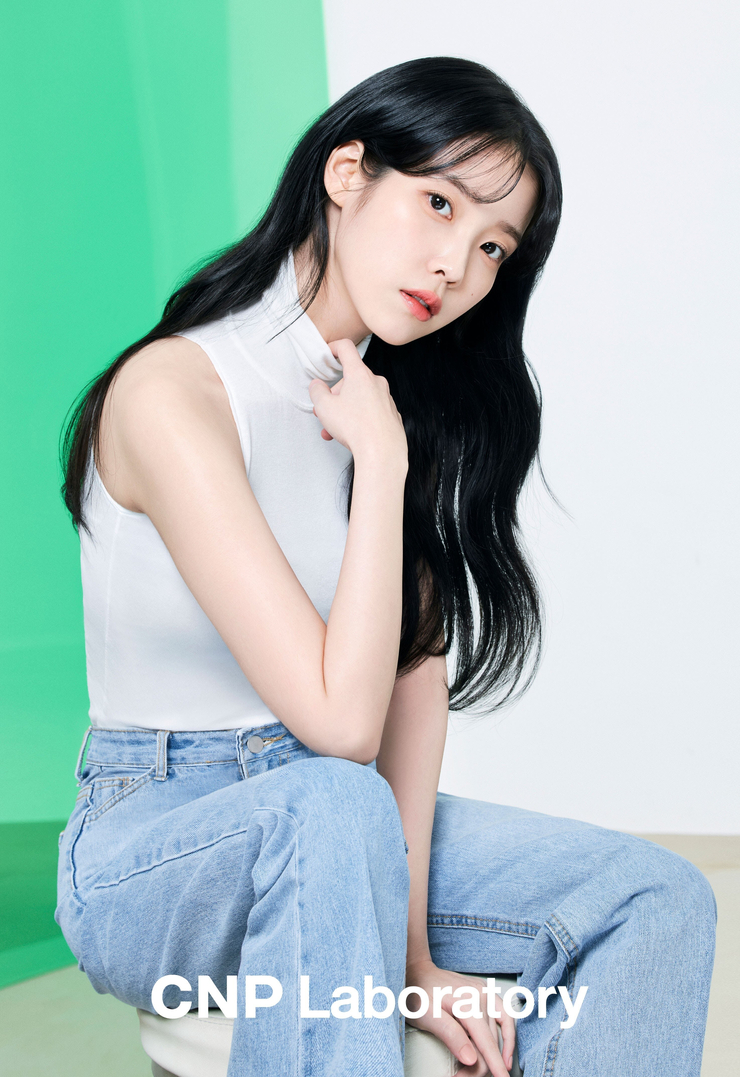 IU