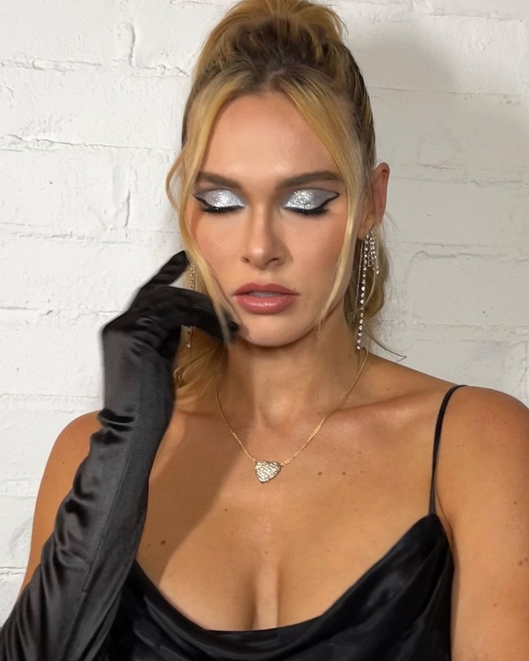 Ellie Ottaway Ellie Ottaway